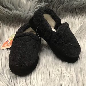 Acorn Sherpa fleece black kids slippers